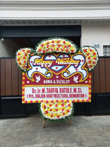 Papan Bunga Pernikahan semarapura kauh